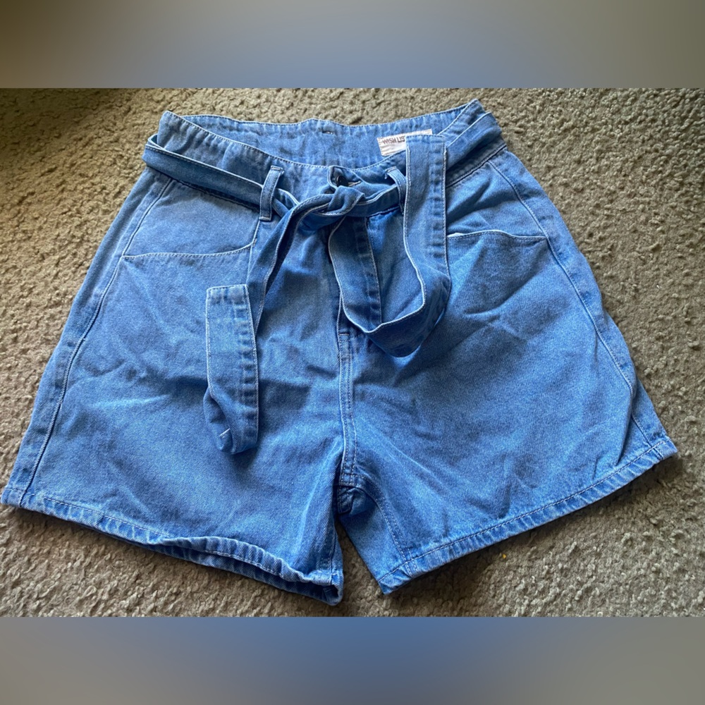 Wish List High Waist Women’s Short Jeans Size L
